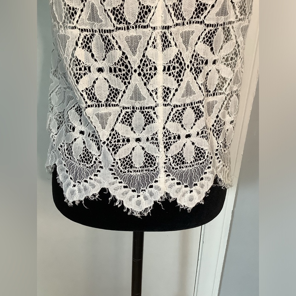 Frame Blouse - Picture 5 of 5